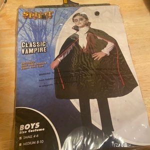 Boys vampire costume